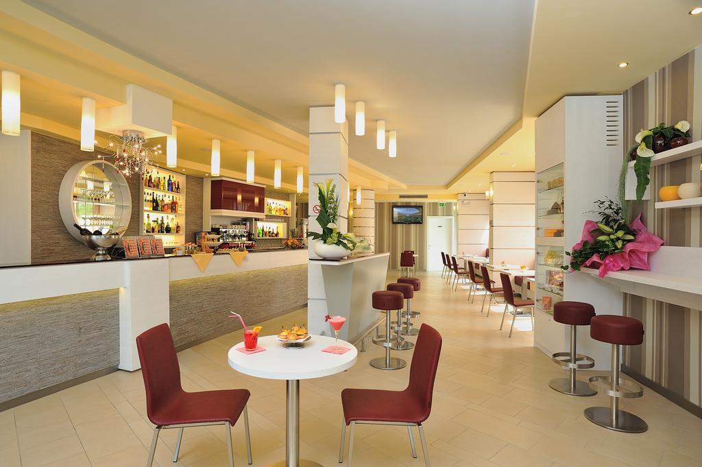 Hotel Olimpia อิโมลา ภายนอก รูปภาพ