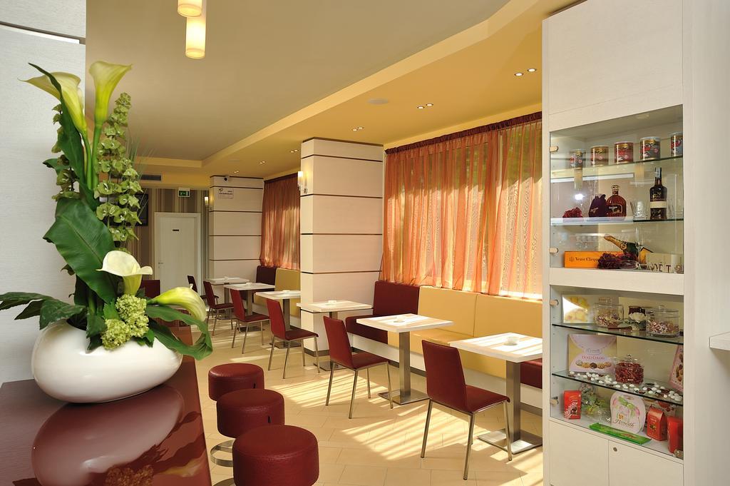 Hotel Olimpia อิโมลา ภายนอก รูปภาพ