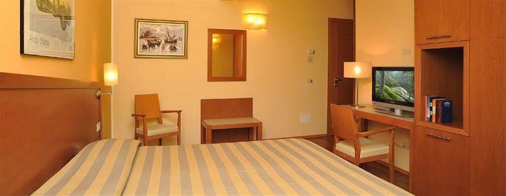 Hotel Olimpia อิโมลา ภายนอก รูปภาพ